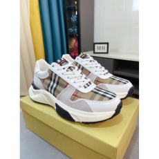 Burberry Low Shoes